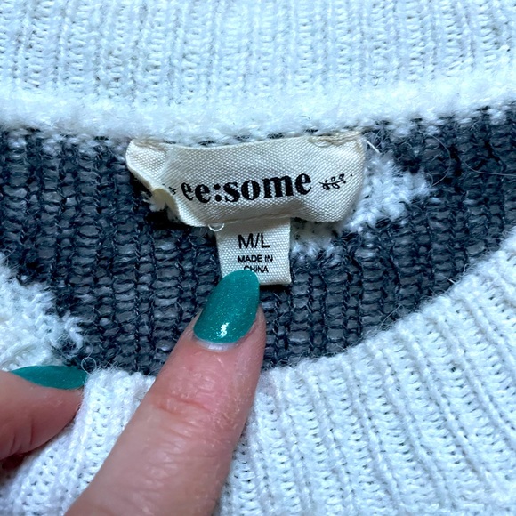 Excellent Condition - Women’s comfy warm sweater - Picture 3 of 6